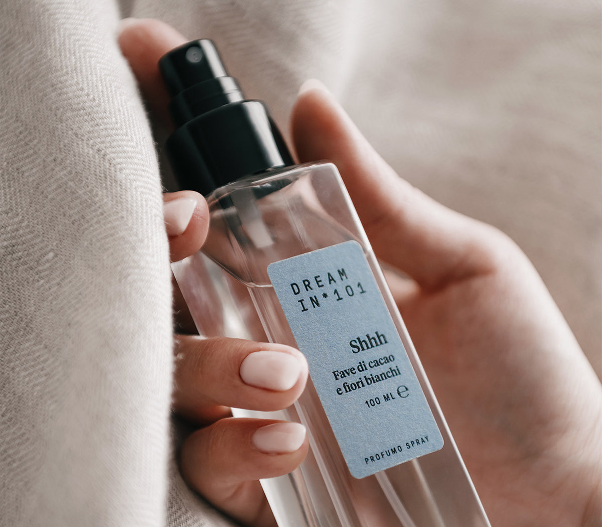 Profumo per Tessuti Shhh Fave di Cacao e Fiori Bianchi - 100ml