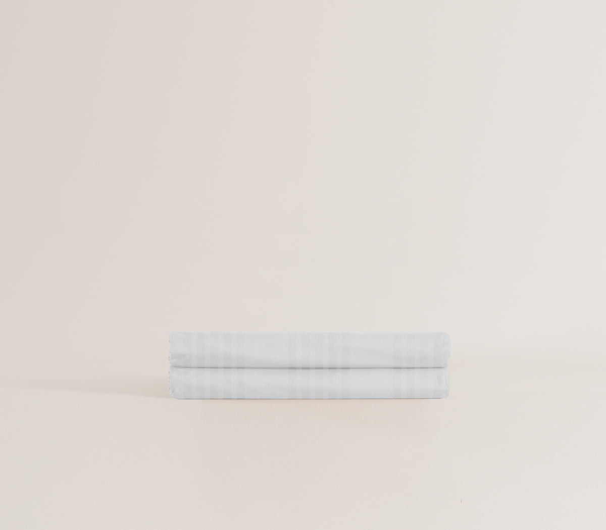 REDKEY Coppia di Federe 50 x 50 cm, Set di 2 Tessuti per Cuscino Letto, con Cerniera Nascosta, 100% Microfibra è morbida e traspirante, Bianco